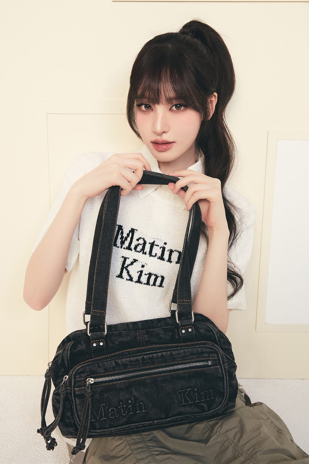 MATIN DUST DENIM ONE POCKET SHOULDER BAG IN BLACK