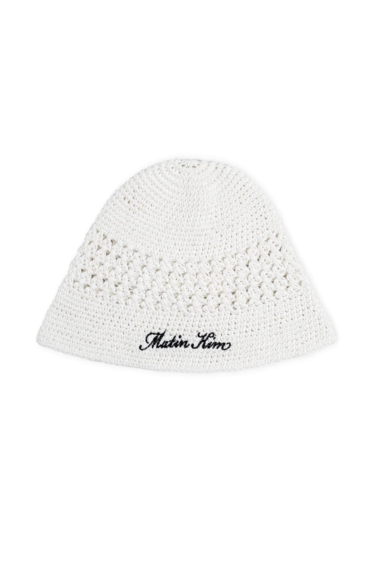 CROCHET COTTON BUCKET HAT IN WHITE